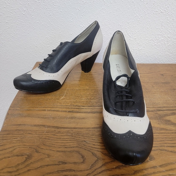 chelsea crew Shoes - NWOB Chelsea Crew Black Cream Moscato Oxford Heels Vintage Inspired 40UK/8.5